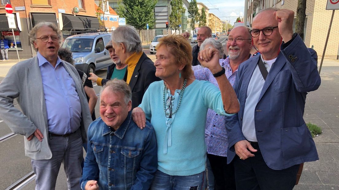 Oud-leden van de Jongeren Actiegroep Schilderswijk (JAS)