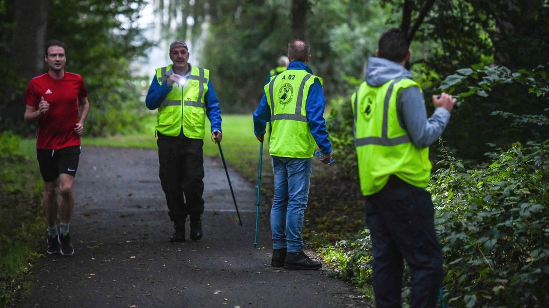 Onder meer rond de Zegerplas werd gezocht door het Veteranen Search Team