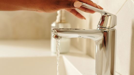 Poepbacterie in drinkwater, advies tot maandagavond: minimaal 3 minuten koken Home