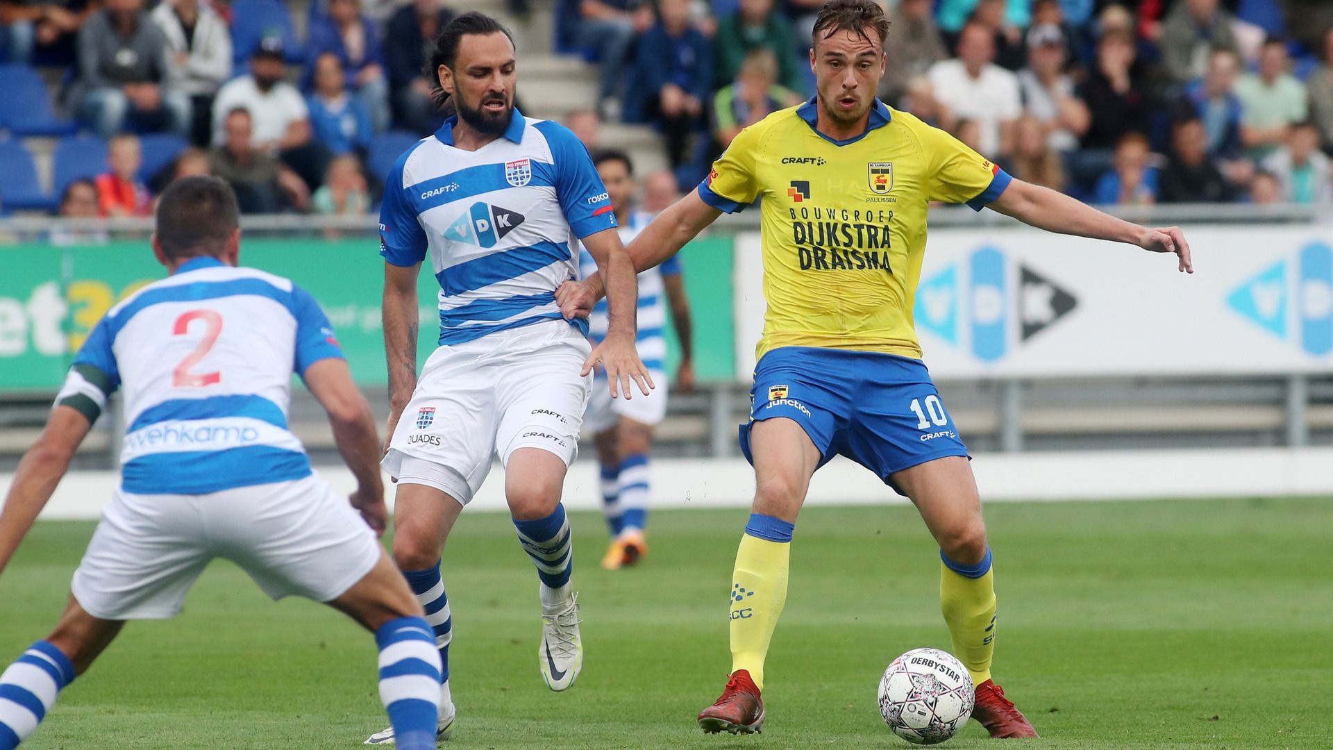 Links Tomislav Mrkonjic, rechts Mitchel Paulissen