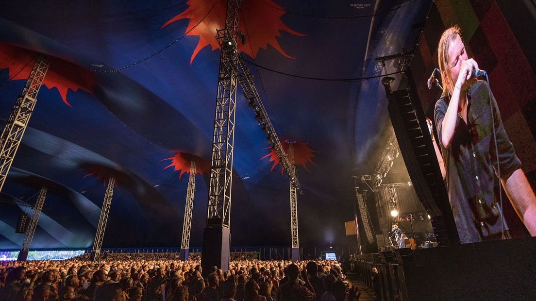 Het was druk in de tent van het Blues Festival