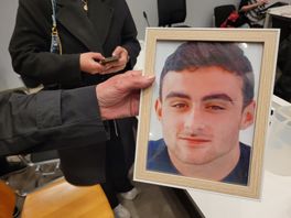 'Amir (22) doodgeschoten om ingegooid ruitje'