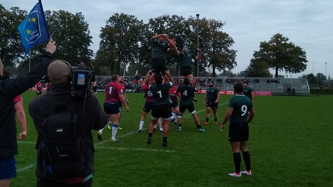 Delta - Lusitanos op Sportpark De Bokkeduinen