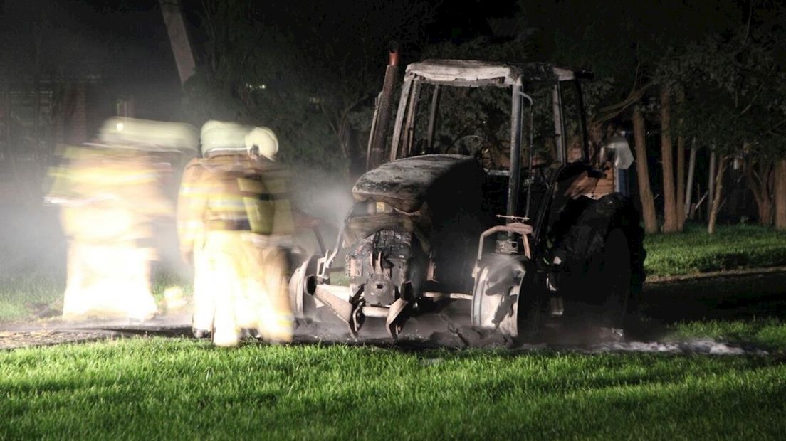 Tractor uitgebrand in de Kring van Dorth