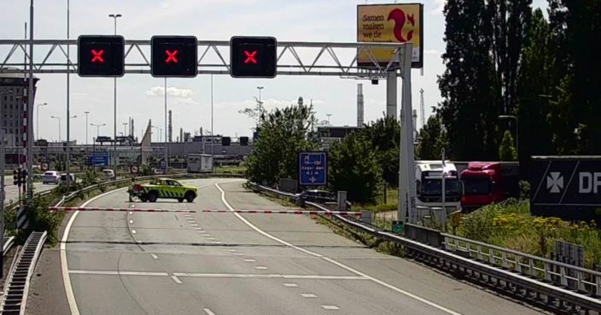 Major Truck Accident Causes Extensive Damage In Tunnel – Possible Closure Until After Rush Hour