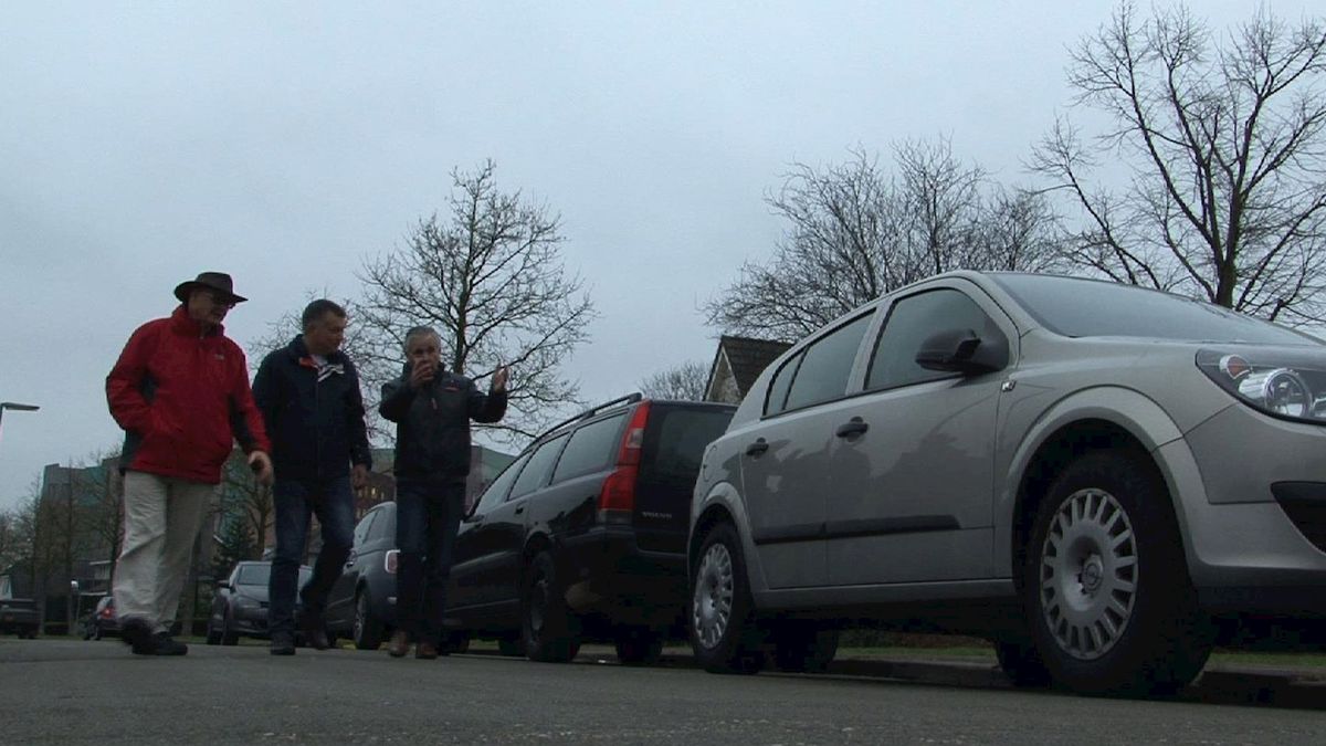 Bewoners Wipstrik Zwolle niet optimistisch over komst oplossing voor parkeerproblemen