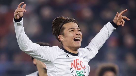 NEC excelleert en speelt AZ van de mat