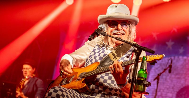Bennie Jolink opent TT Festival, Normaal brengt ook TT-versie van