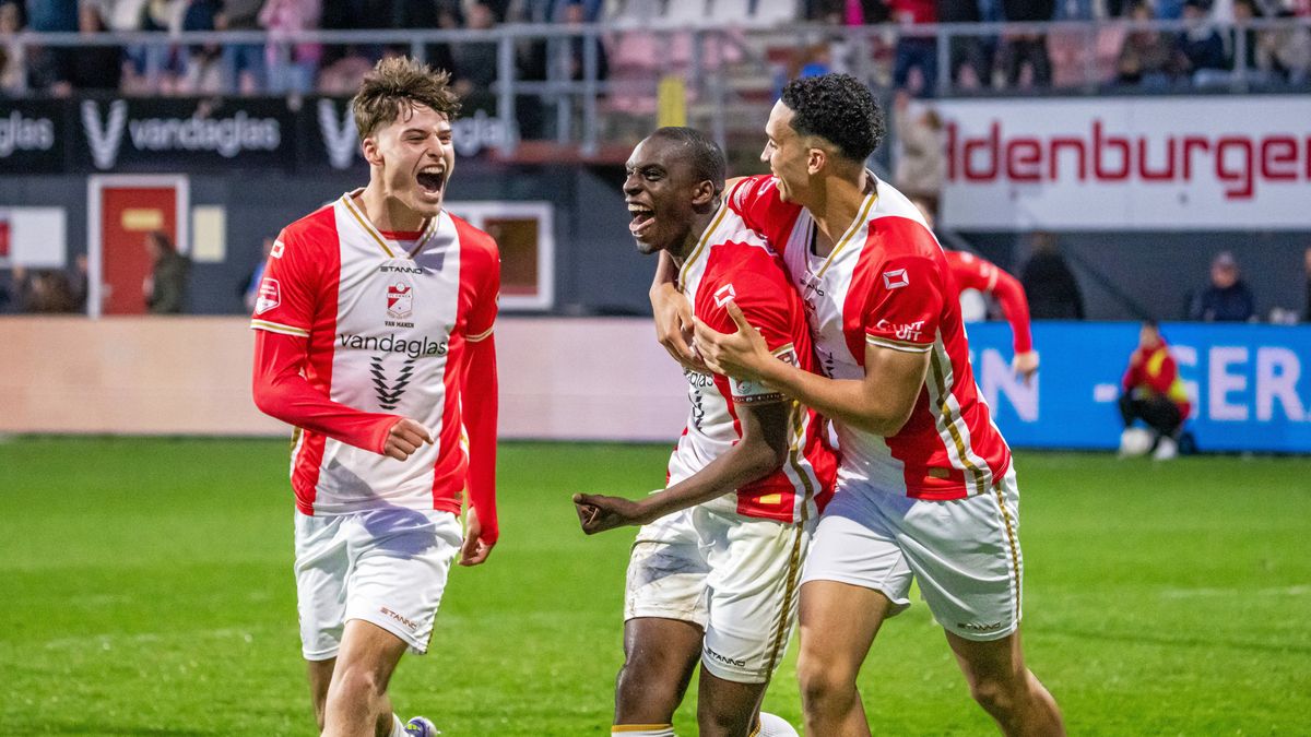 FC Emmen sluit moeizaam seizoen positief af met winst op De Graafschap