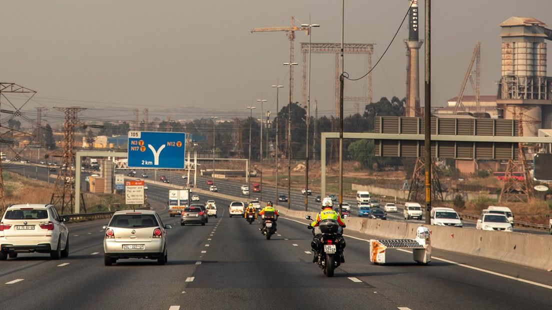 Nuna9S in het drukke verkeer bij Pretoria, in Zuid-Afrika