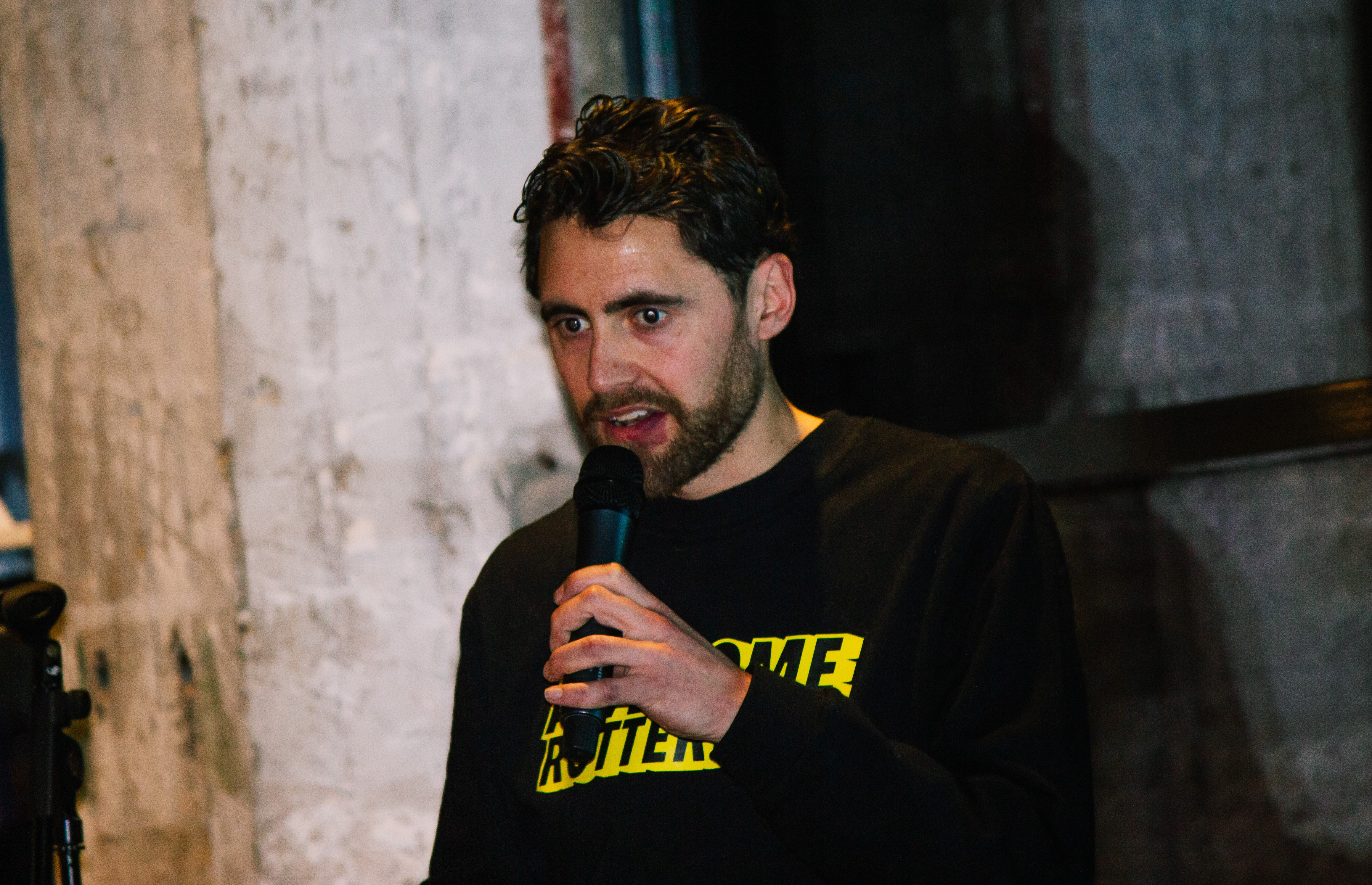 Laurens tijdens een AI-evenement.