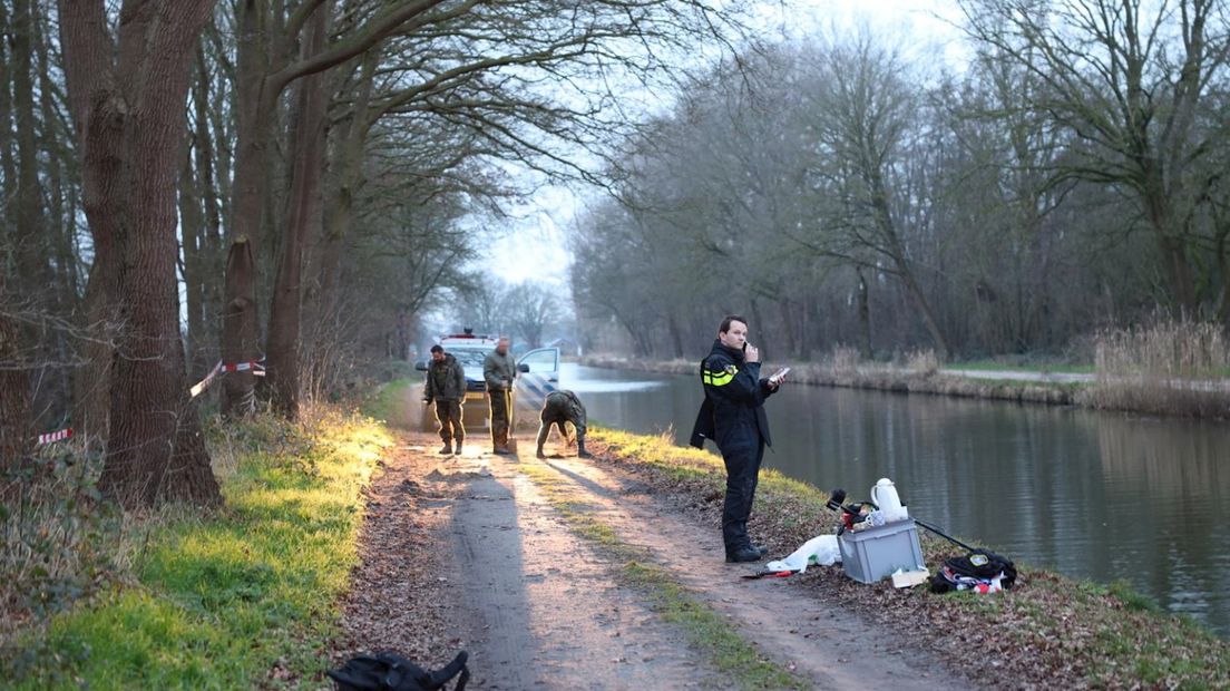 Onderzoek naar bommen langs kanaal bij Heeten