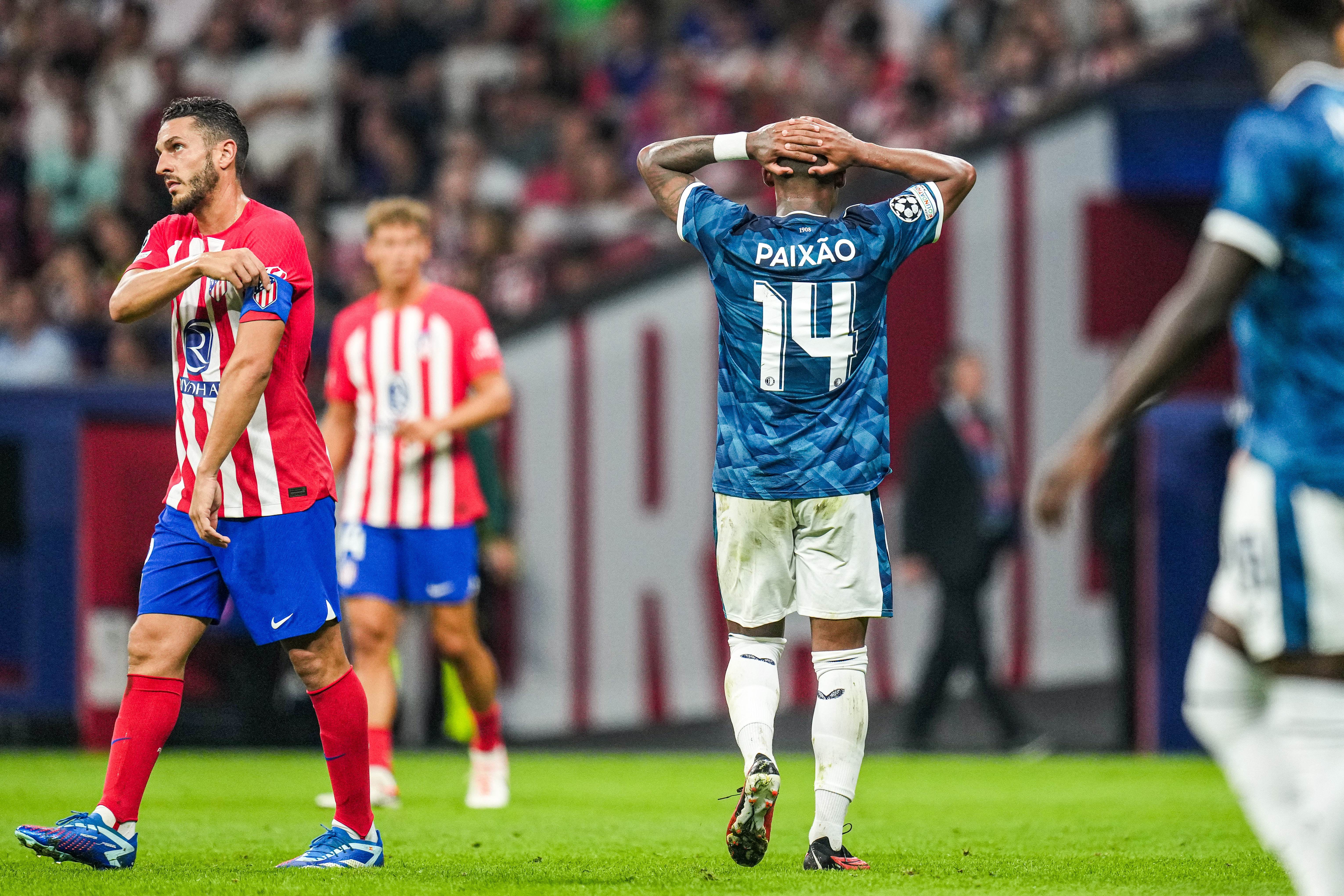 Feyenoord Maakt Indruk In Champions League, Maar Verliest Toch Van ...