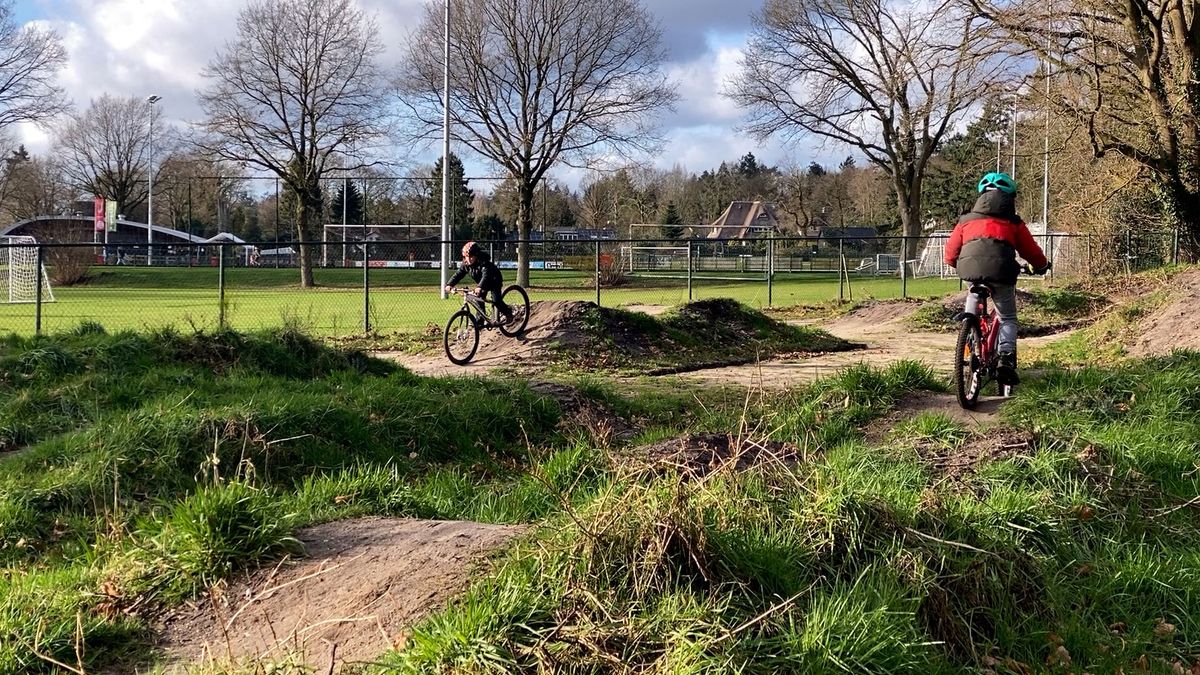 Fietscrossbaan Leersum mag tóch blijven, gemeente gaat gedogen