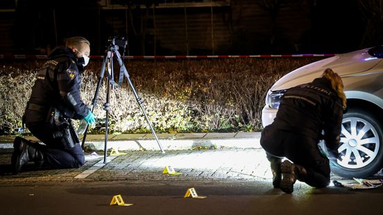 112 Nieuws: Auto beschoten in Almelo Nieuws