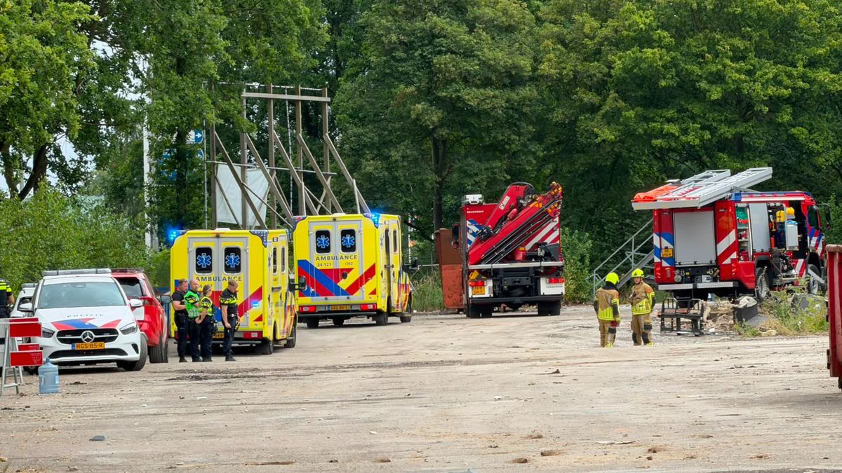Ongeval bij slooppand bedrijventerrein in Heerlen, traumahelikopter ingezet