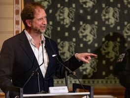 Robert van Langh over terugkomst helm: Dit moet iedereen vieren door naar alle tentoonstellingen te gaan die er zijn