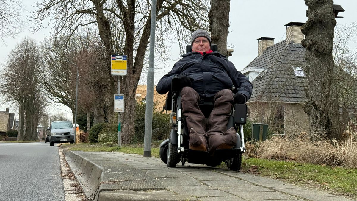 Jan kan met zijn rolstoel bij een meerderheid van de haltes niet instappen: 'Je moet het goed uitzoe