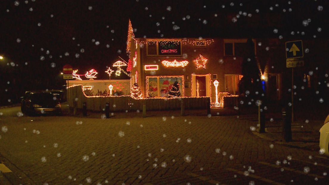 Kerstversieringen...waar je ook kijkt (video)