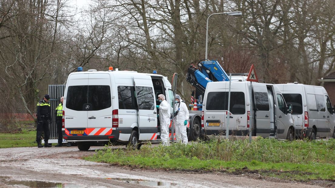 De dode Pool werd een week geleden gevonden naast het fietspad in een park in Leidschendam.