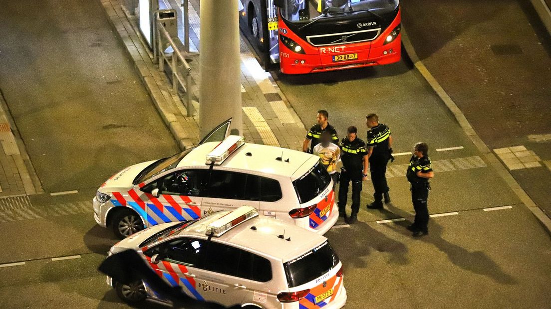 De verdachte werd door de politie aangehouden