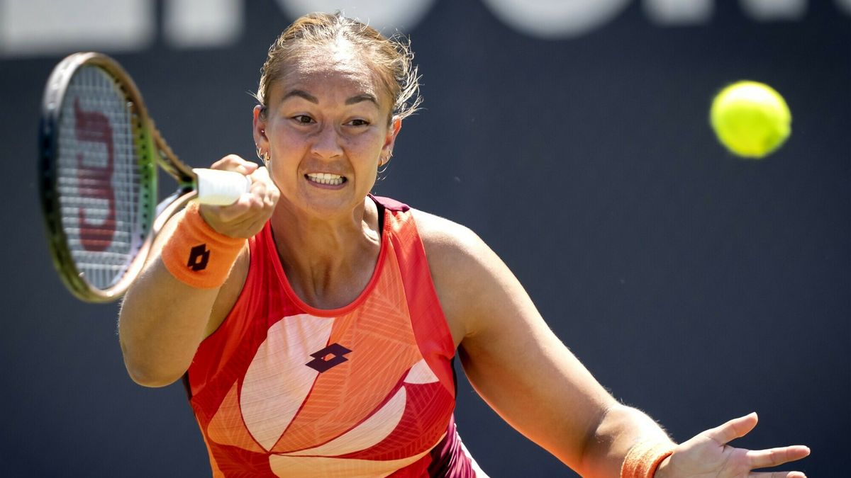 Lesley PattinamaKerkhove hangt tennisracket aan de wilgen Omroep Zeeland