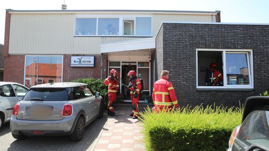 Rijkswaterstaat stelt hitteprotocol in werking op snelwegen • Aanrijding in Haren. Rijkswaterstaat stelt hitteprotocol in werking op snelwegen • Aanrijding in Haren.