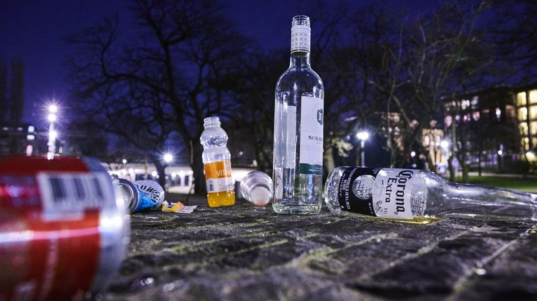 Het aantal minderjarige jongeren in Twente dat ooit alcohol heeft gedronken stijgt weer snel.