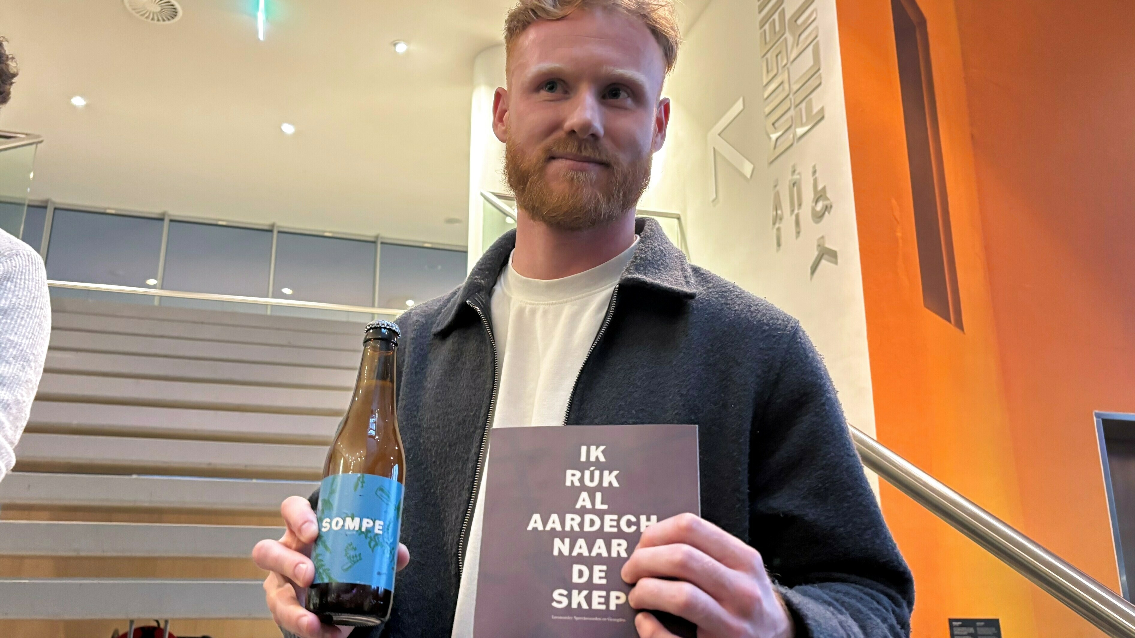 Bier en film yn streektaal op Memmetaaldei: "Se komme niet alleen foor 't bier"