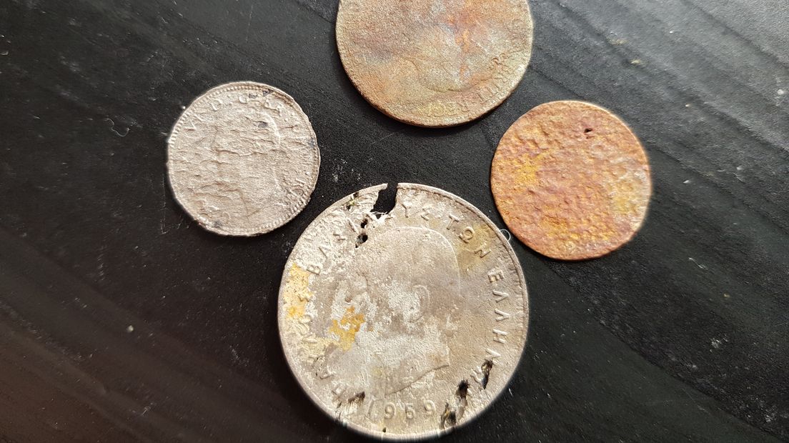munten van de kapitein die hij verloor vlak voordat de Spyros Armenakis zonk