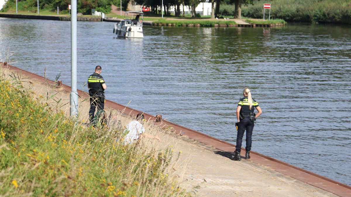 112 Nieuws: Man wil zoon zien vissen, kan even later vissen naar zijn auto