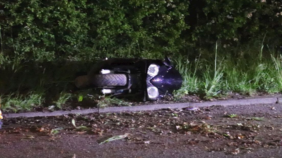 Motorrijder met spoed naar het ziekenhuis na val in Zwolle