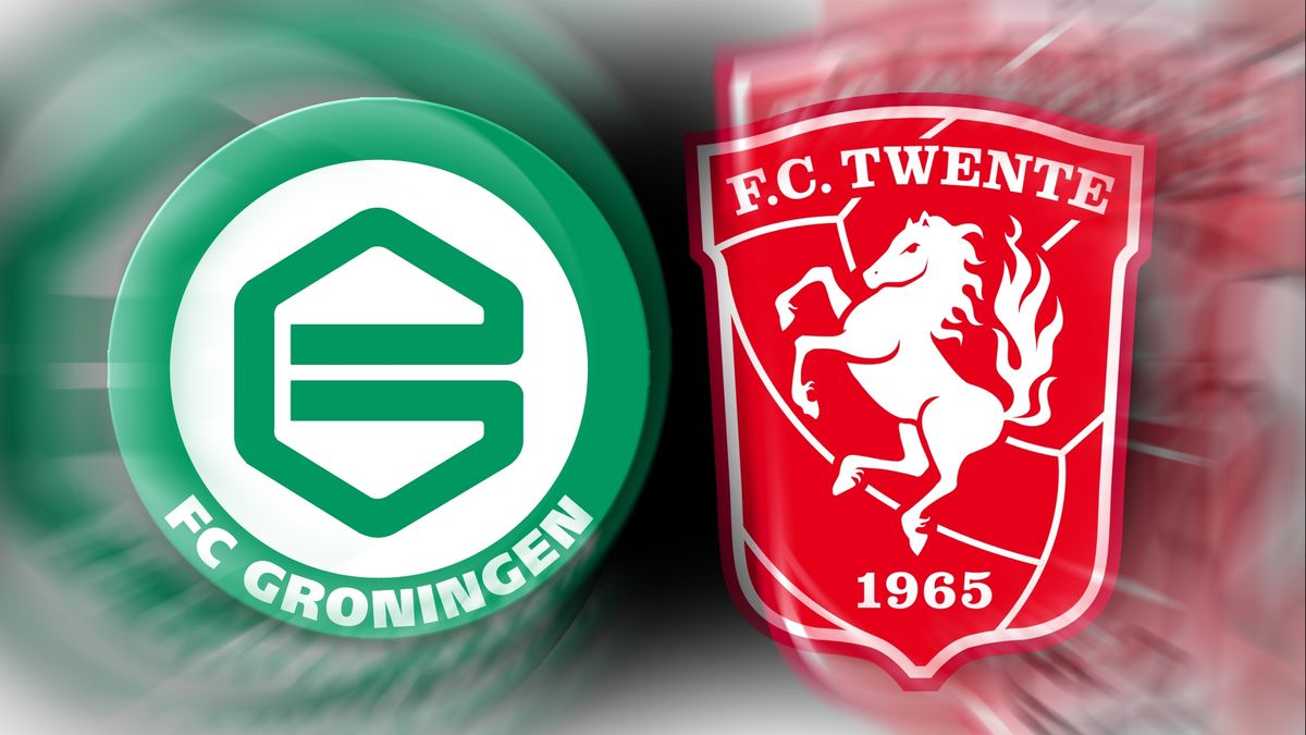 De bal rolt bij FC Groningen - FC Twente (0-0)