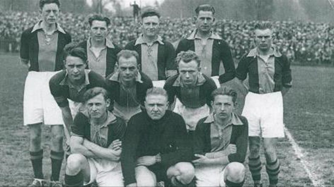 Go Ahead werd in 1933 landskampioen met keeper Leo Halle