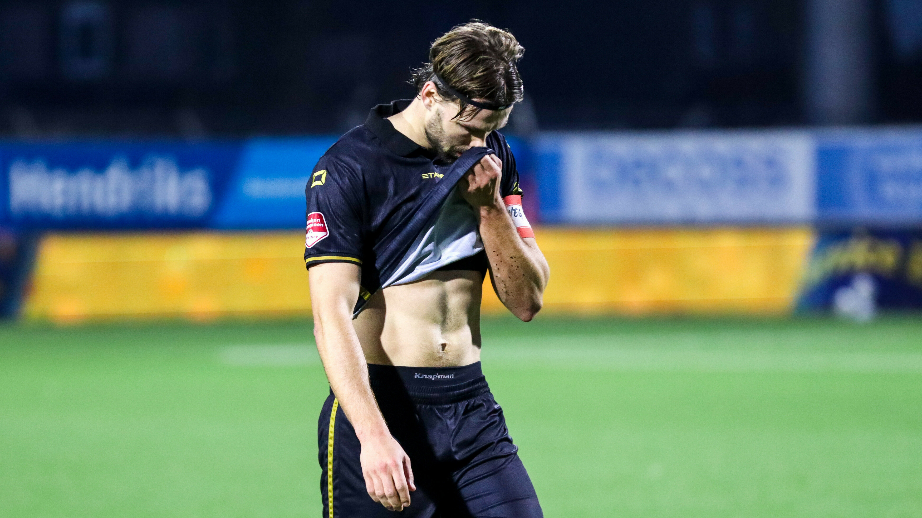 FC Emmen na desastreuze eerste helft hard onderuit bij TOP Oss