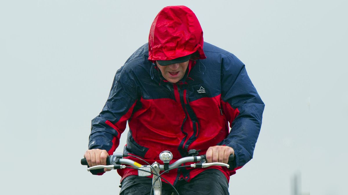 Hobbels in aanleg fietspad tussen Midlum en Wijnaldum