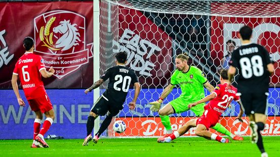 LIVE | FC Twente in slotfase op zoek naar gelijkmaker tegen Qarabag Home