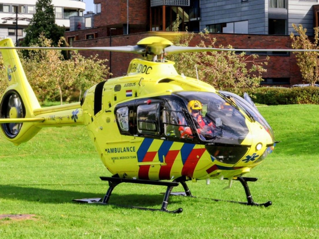 Een traumahelikopter landde in de buurt.