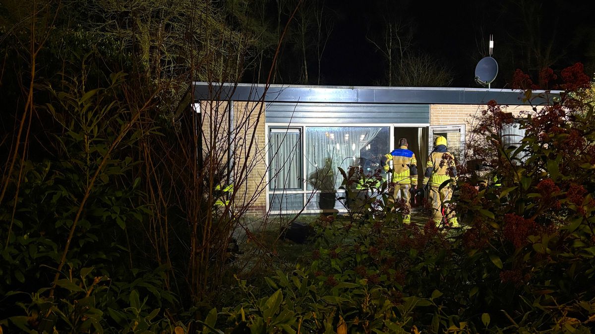 Bewoner naar ziekenhuis na inademen rook tijdens brand in Vilsteren