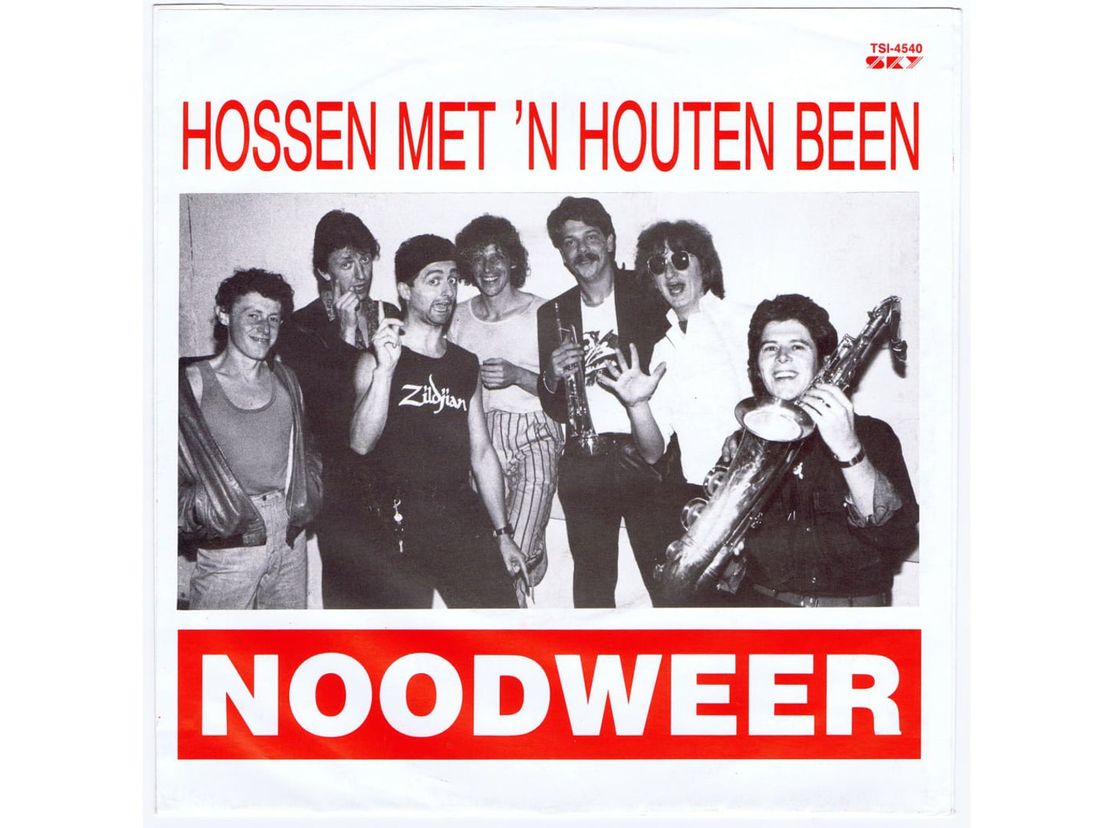 De laatste single waarmee Noodweer het in 1987 heeft geprobeerd, nu met blazers.