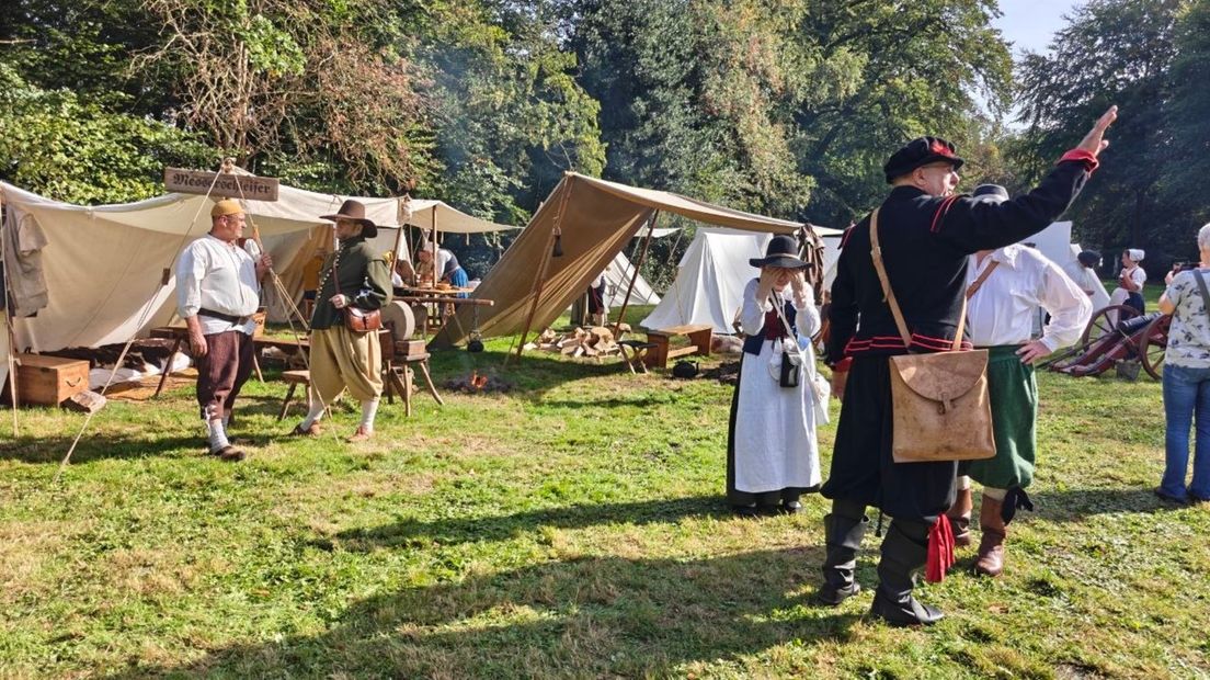 De sfeer is zeer gemoedelijk bij de Slag om Slochteren
