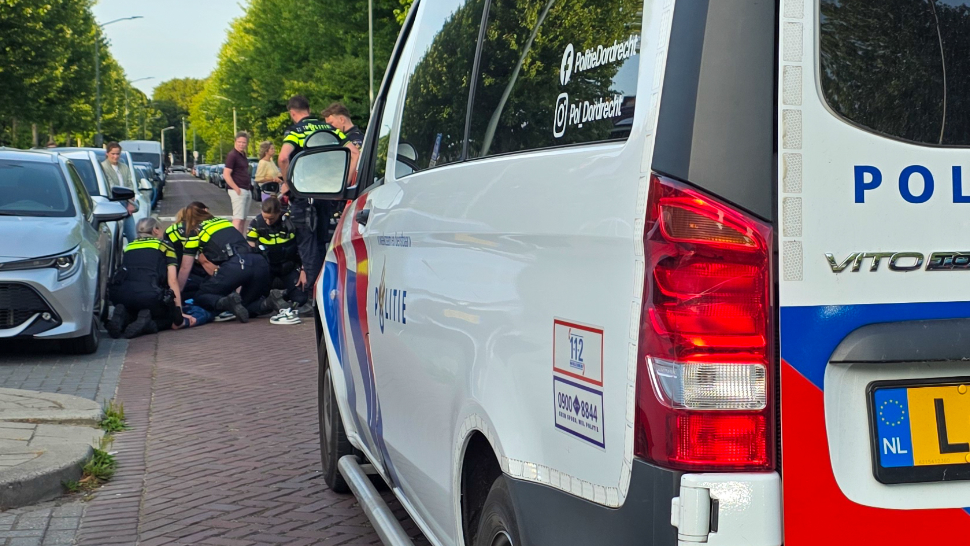 Is het nou 'om de beurt' of 'omstebeurt'? - Rijnmond