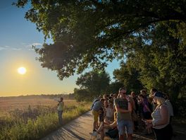 Zonsverduistering die onverwacht duizenden bezoekers trok, krijgt nog een klein politiek staartje