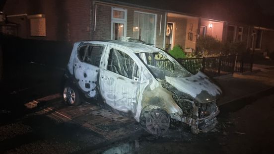 Bus vol vuurwerk gaat in vlammen op: 'Alles was weg'