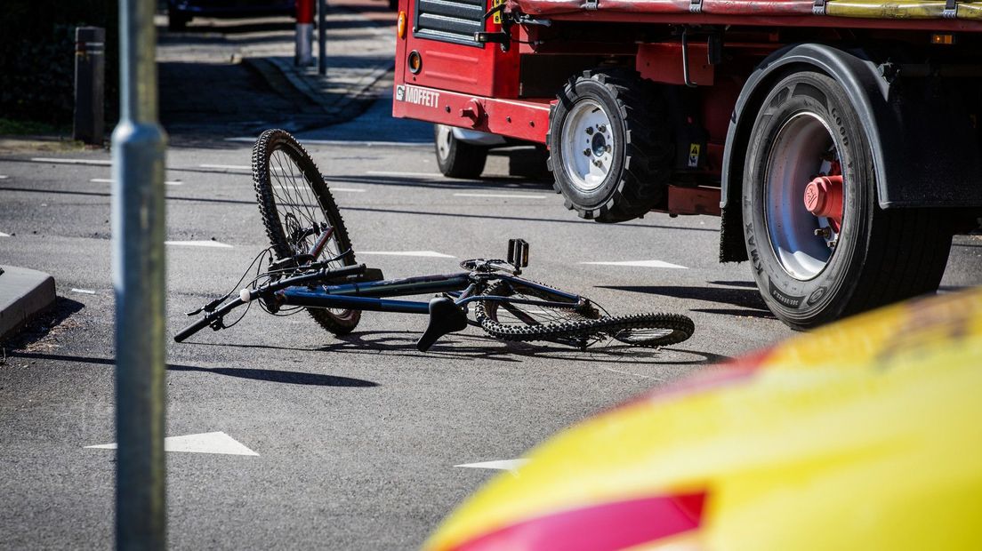 De fiets raakte zwaar beschadigd