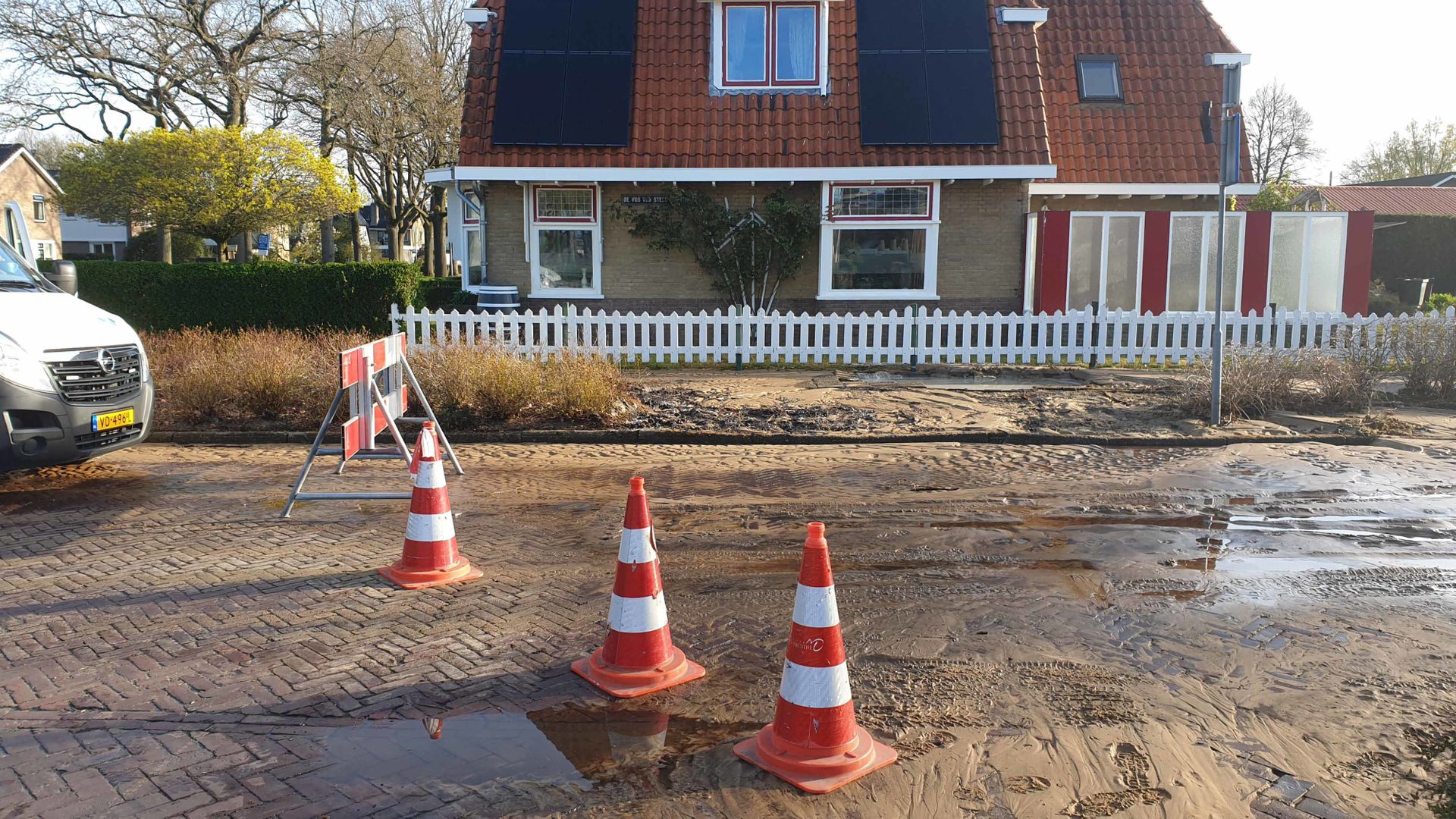 Straat Blank In Beilen Na Gesprongen Waterleiding - RTV Drenthe