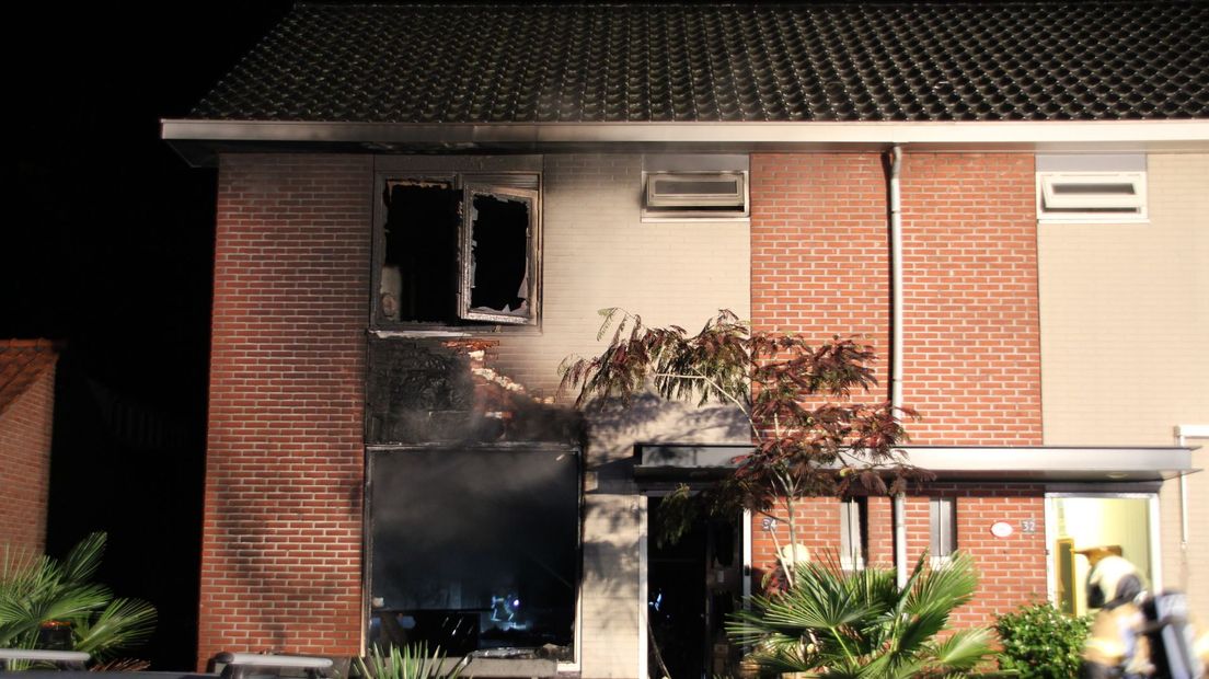 Flinke schade bij een woningbrand in Nijverdal.