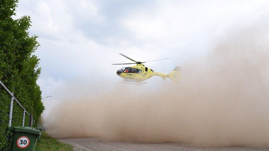 Een traumahelikopter verleende bijstand na het ongeluk (Rechten: De Vries Media)