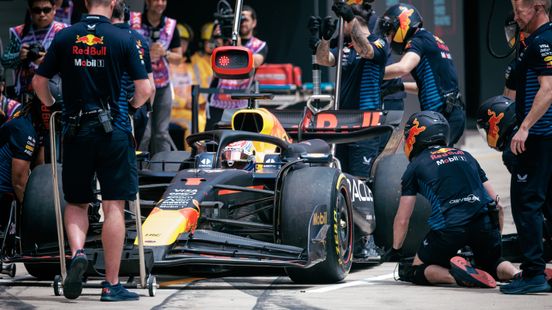 Verstappen derde bij enige vrije training Grote Prijs China