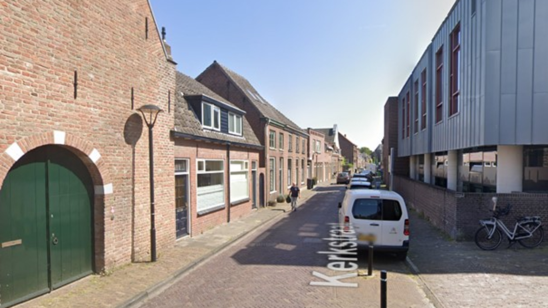 Woning in Vianen gesloten na vondst wapen en cocaïnepers
